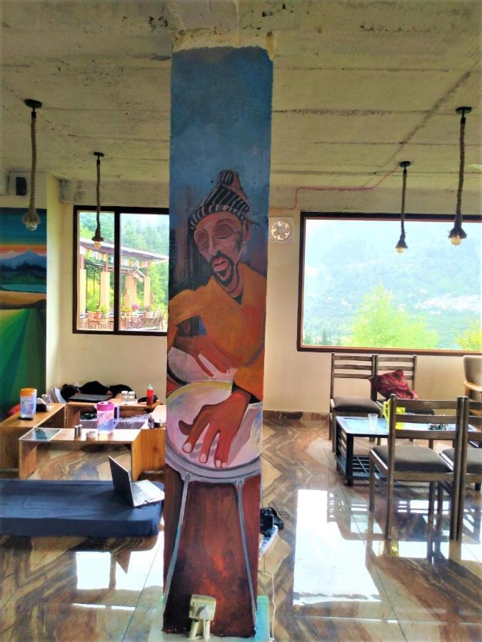 Cafe Monkbase- Food And Stay Manali  Exterior photo