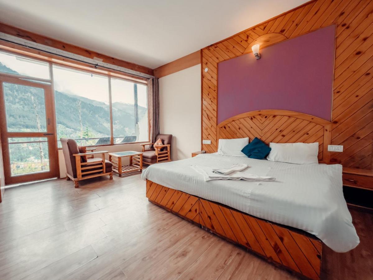 Cafe Monkbase- Food And Stay Manali  Exterior photo