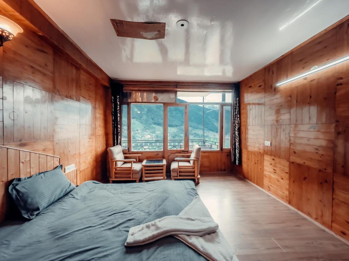 Cafe Monkbase- Food And Stay Manali  Exterior photo